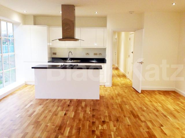 			UNDER OFFER , 2 Bedroom, 1 bath, 1 reception Penthouse			 Station Rise, Tulse Hill